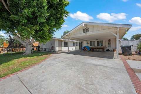 8894 Indiana Avenue, Riverside, CA 92503