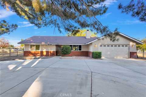 12490 Palomino Lane, Apple Valley, CA 92308