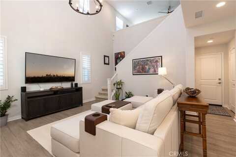 45055 Via Vela, Temecula, CA 92592