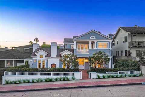 215 Marigold Avenue, Corona del Mar, CA 92625