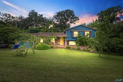 7700 Teal Drive SW, Huntsville, AL 35802