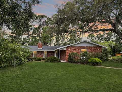 5901 3rd Street S, Saint Petersburg, FL 33705