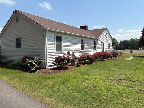 15073 Richmond Road, Callao, VA 22435