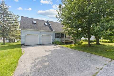 6 Guyette Circle, Saint Albans, VT 05478