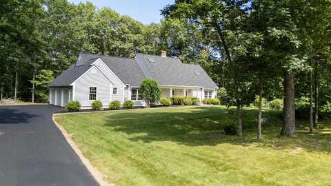 59 Bonnies Way, Hampstead, NH 03841
