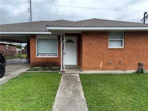 2918 PAKENHAM Drive, Chalmette, LA 70043
