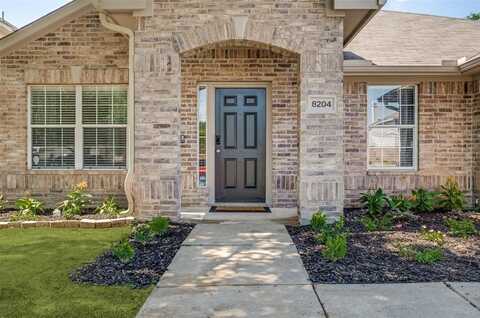 8204 Montecito Drive, Denton, TX 76210