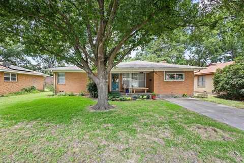 405 Meadow Drive, Gainesville, TX 76240