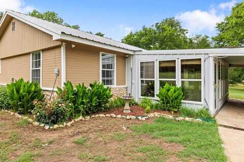 250 Highland Parkway, China Spring, TX 76633