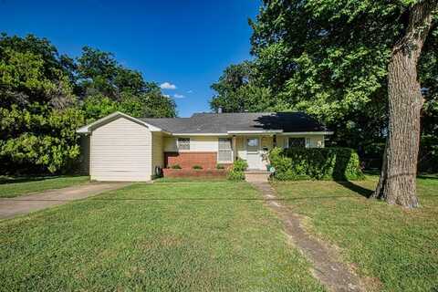 816 Alice Street, Denton, TX 76201
