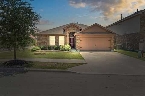 9901 Huntersville Trail, Fort Worth, TX 76108