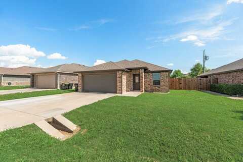 421 W Holford Street, Pilot Point, TX 76258