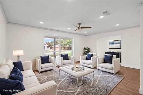 3301 Peachtree Lane, Pantego, TX 76013