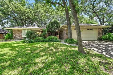 4911 Stage Line Drive, Arlington, TX 76017