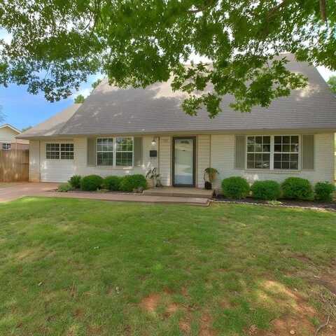 2201 Marshall Drive, Edmond, OK 73013