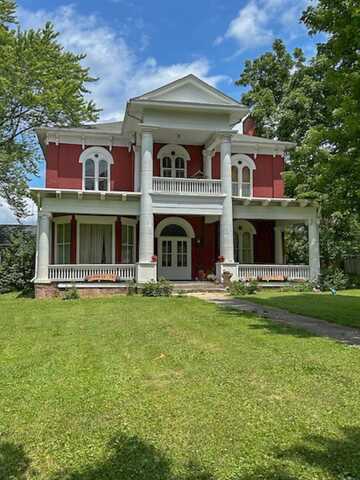 720 E Washington, Pittsfield, IL 62363