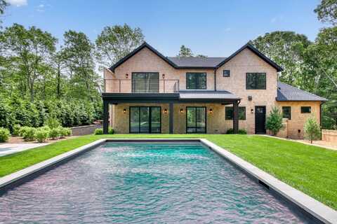 62 Whooping Hollow Road, East Hampton, NY 11937