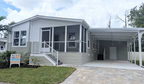 602 Choo Choo Ln, Valrico, FL 33594
