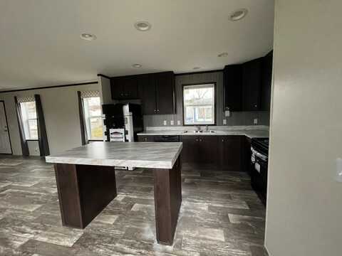 39 Sparrow Hill Drive, Orion Township, MI 48359