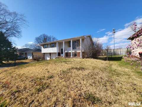 2827 W LARCHMONT Lane, Peoria, IL 61615