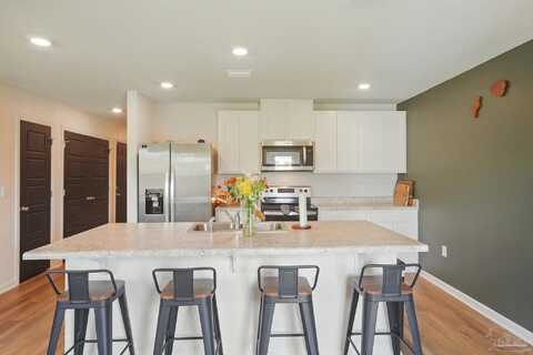 6077 Secretariat Way, Pensacola, FL 32526