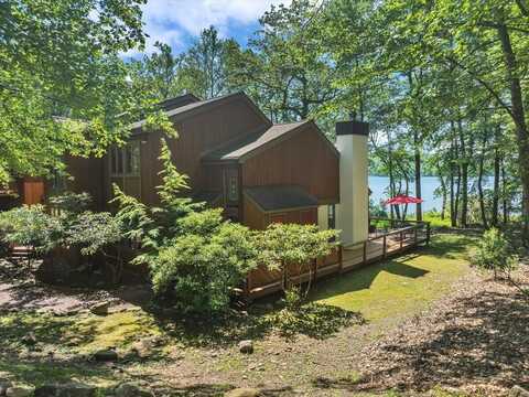 99 Ruffed Grouse Court, Lake Harmony, PA 18624