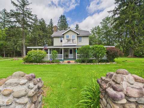 203 Old Route 940, Pocono Pines, PA 18350
