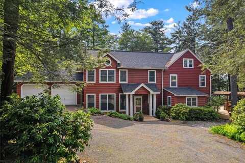 105 Waygood Way, Pocono Pines, PA 18350