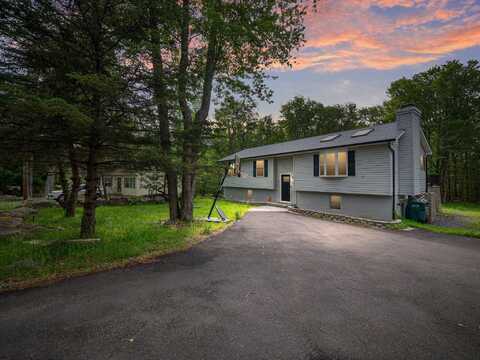 1533 Black Birch Way, Tobyhanna, PA 18466