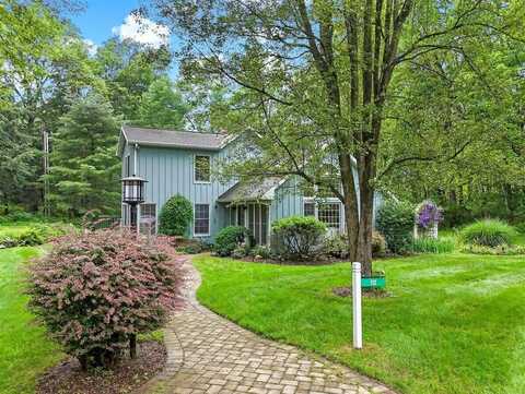 112 Shire Lane, East Stroudsburg, PA 18301