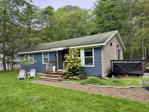 1110 Lehigh Circle, Tobyhanna, PA 18466