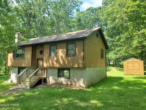 153 Deer Trail Drive, Hawley, PA 18428
