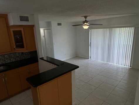 485 NW 210th St, Miami Gardens, FL 33169