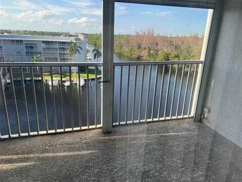 1537 E Hillsboro Blvd, Deerfield Beach, FL 33441