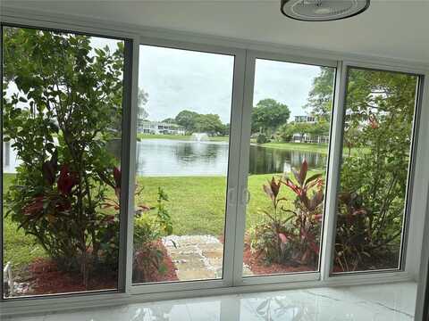 1021 Farnham O, Deerfield Beach, FL 33442