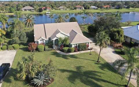 1517 Eagles Circle, Sebastian, FL 32958