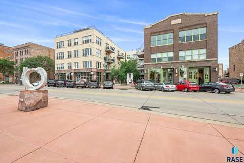 421 N Phillips Ave, Sioux Falls, SD 57104