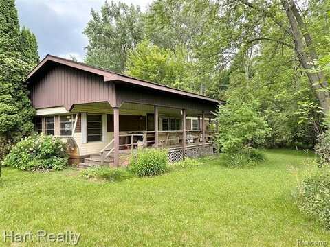 4833 Cottick Drive, Caseville, MI 48725
