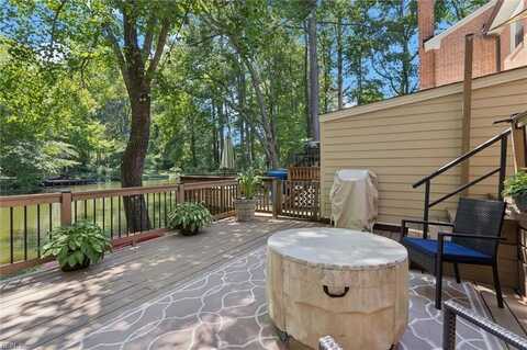 905 Welch Circle, Virginia Beach, VA 23452