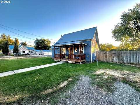 362 S 4TH ST, Union, OR 97883