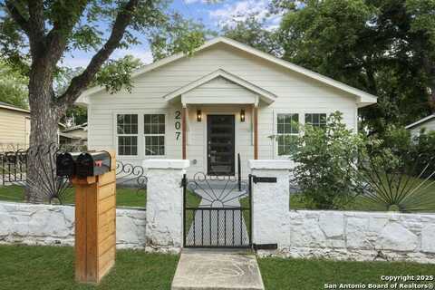 207 Alvarez, San Antonio, TX 78204
