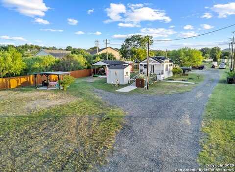 286 State Highway 173 S, Bandera, TX 78003