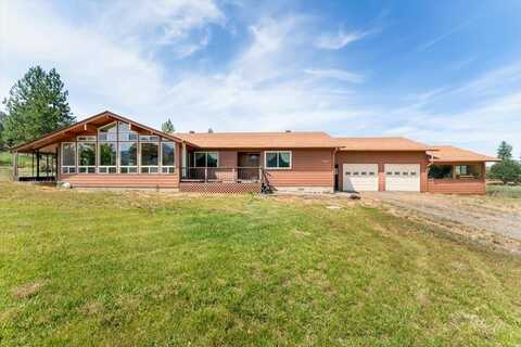 2602 Eastman Ln, Yreka, CA 96097