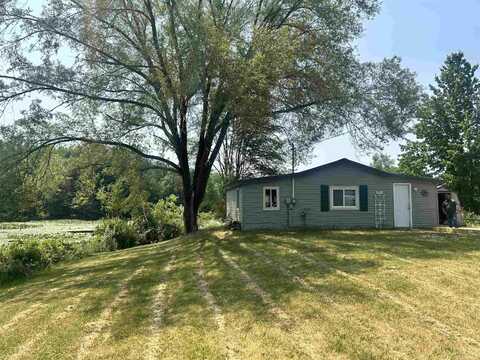 5381 Half Moon, Lake, MI 48632