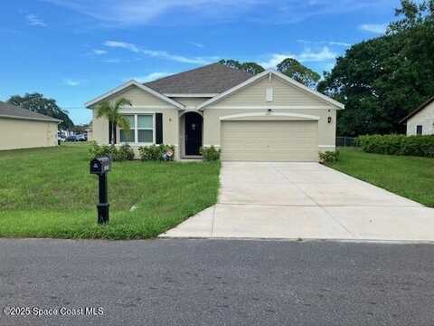 404 Freeman Road NW, Palm Bay, FL 32907