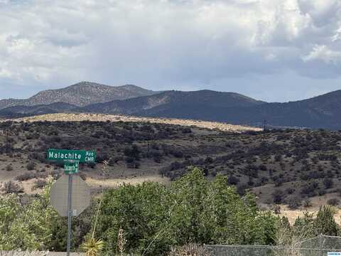 601 Malachite Avenue, Tyrone, NM 88061