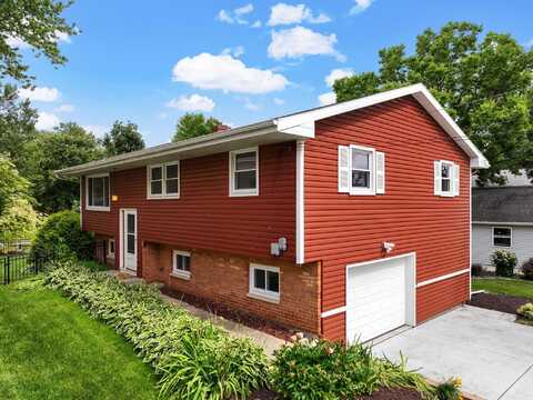 5710 Tecumseh Avenue, Monona, WI 53716