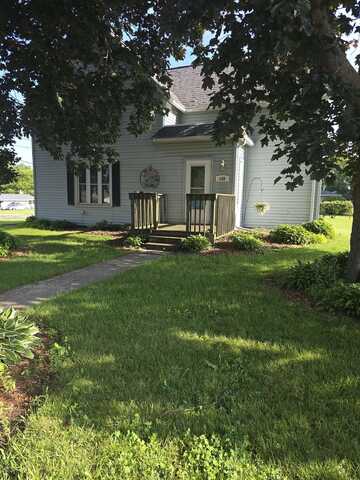 439 W Linden Street, Lancaster, WI 53813
