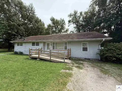 302 W Hiawatha, Green Ridge, MO 65332