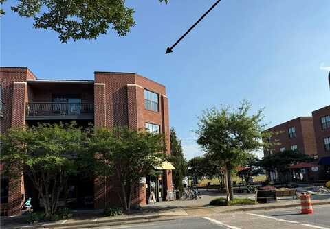 300 MASON AVE, CAPE CHARLES, VA 23310